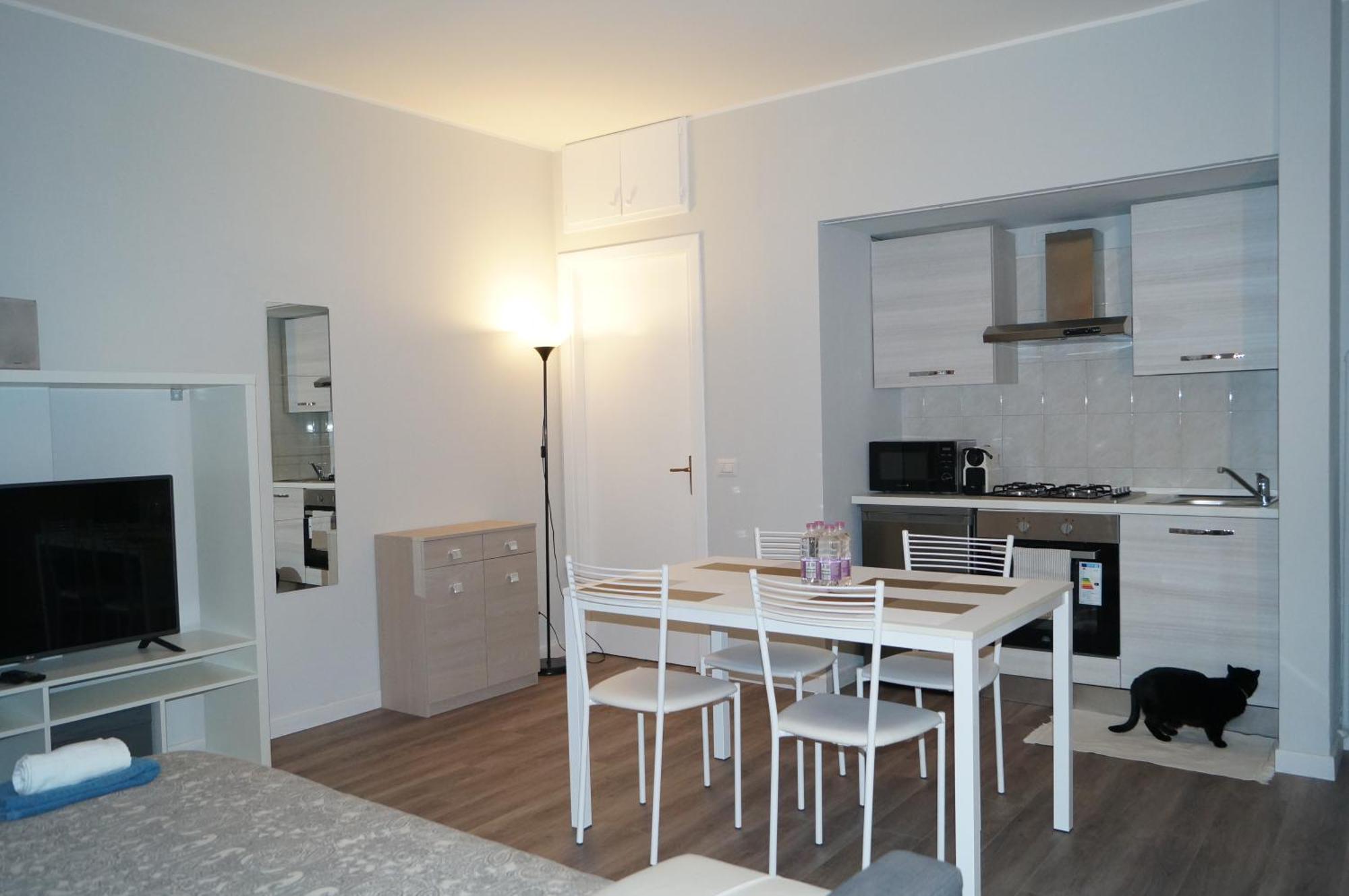 House Navigli-Life Apartment Milan Exterior photo